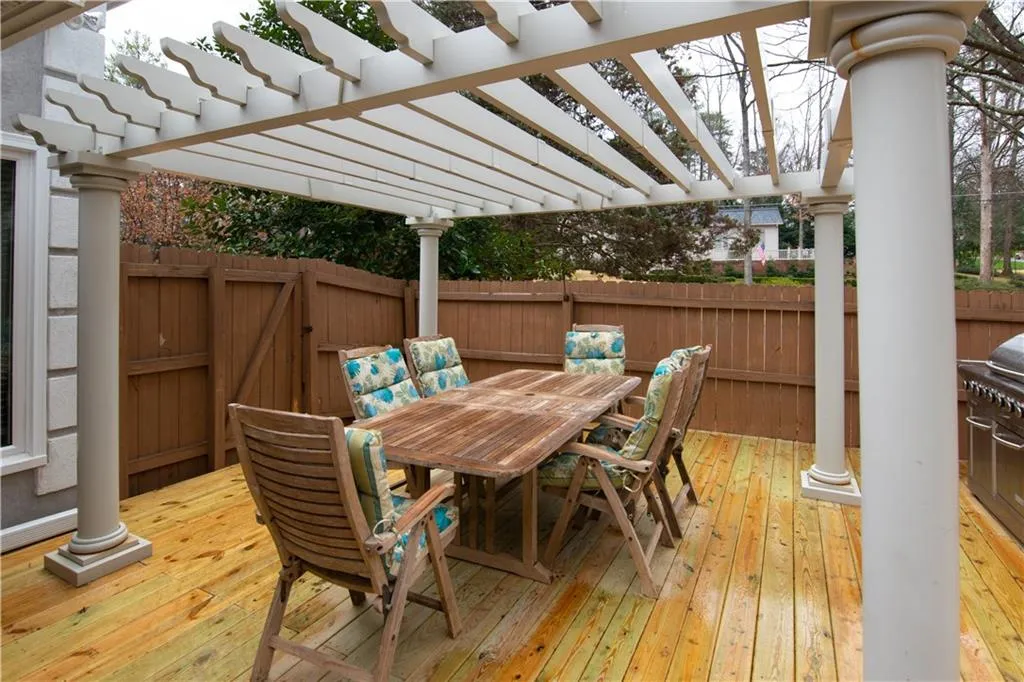 1120 Old Woodbine Road, Sandy Springs, Georgia 30319, 3 Bedrooms Bedrooms, ,3 BathroomsBathrooms,Residential,Sold,1120 Old Woodbine Road,6746038