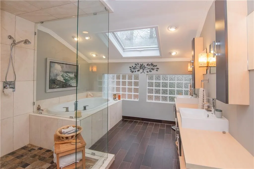 1120 Old Woodbine Road, Sandy Springs, Georgia 30319, 3 Bedrooms Bedrooms, ,3 BathroomsBathrooms,Residential,Sold,1120 Old Woodbine Road,6746038