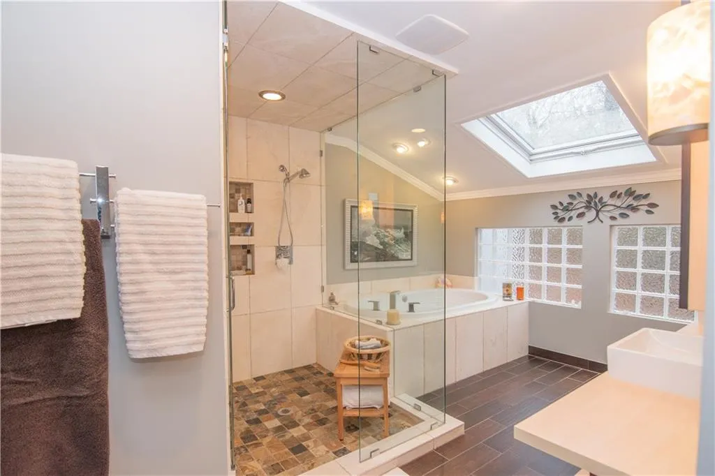 1120 Old Woodbine Road, Sandy Springs, Georgia 30319, 3 Bedrooms Bedrooms, ,3 BathroomsBathrooms,Residential,Sold,1120 Old Woodbine Road,6746038