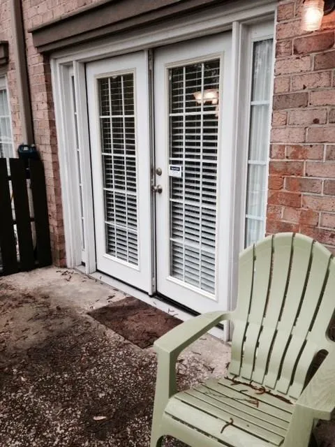 6980 Roswell Road Unit K3, Sandy Springs, Georgia 30328, 2 Bedrooms Bedrooms, ,1 BathroomBathrooms,Residential,Sold,6980 Roswell Road Unit K3,6600990