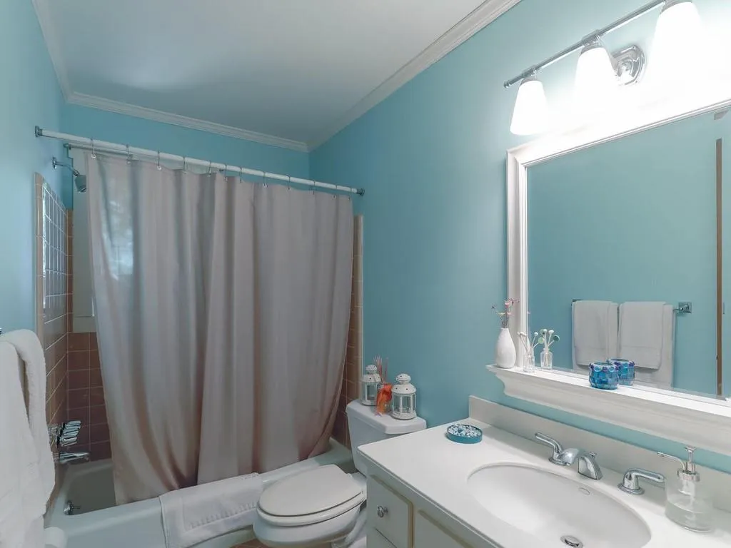 255 Brackenwood Circle, Sandy Springs, Georgia 30328, 3 Bedrooms Bedrooms, ,3 BathroomsBathrooms,Residential,Sold,255 Brackenwood Circle,6781649