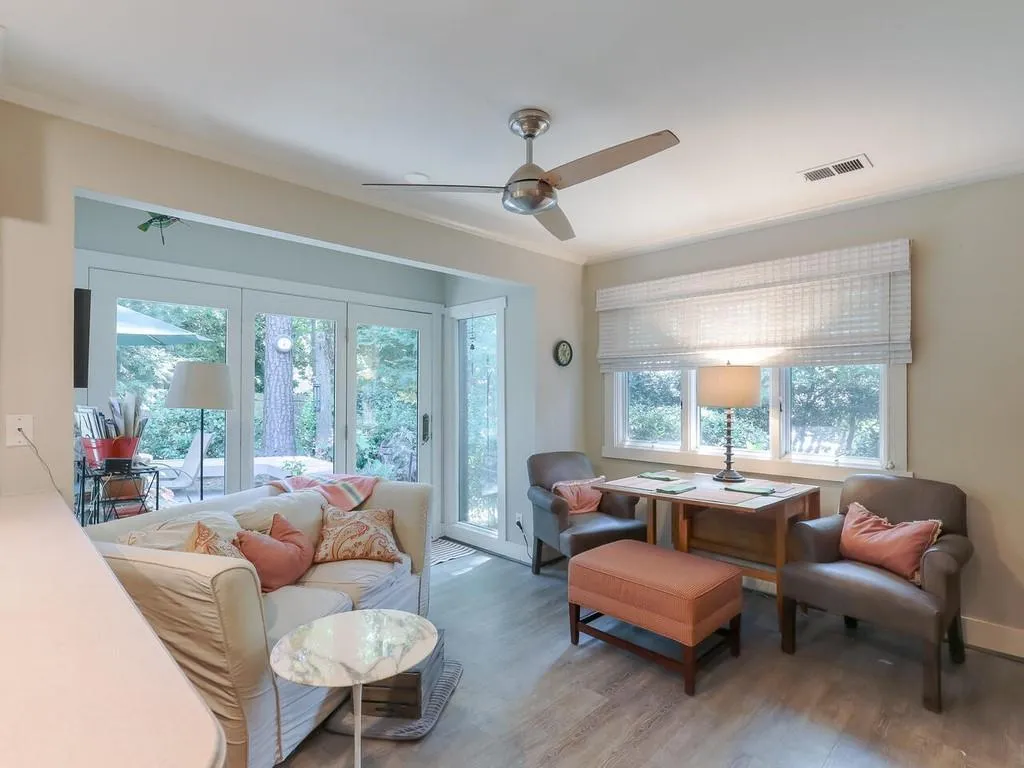 255 Brackenwood Circle, Sandy Springs, Georgia 30328, 3 Bedrooms Bedrooms, ,3 BathroomsBathrooms,Residential,Sold,255 Brackenwood Circle,6781649