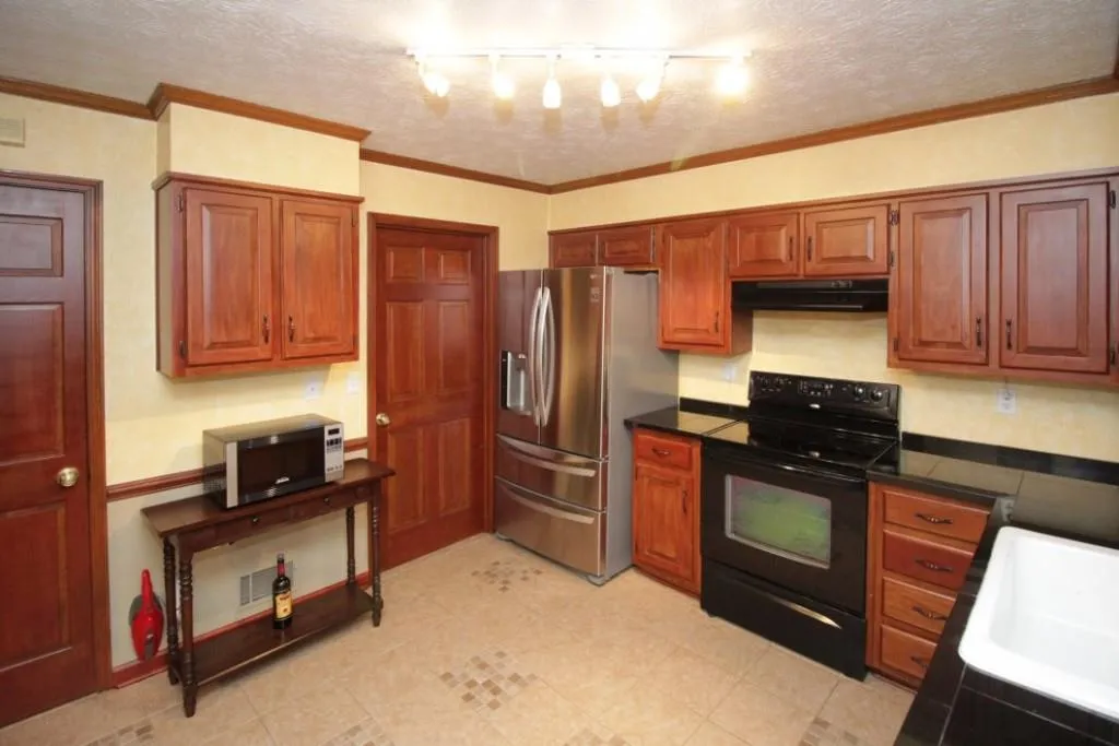 8973 Carroll Manor Drive, Sandy Springs, Georgia 30350, 2 Bedrooms Bedrooms, ,2 BathroomsBathrooms,Residential,Sold,8973 Carroll Manor Drive,5848217