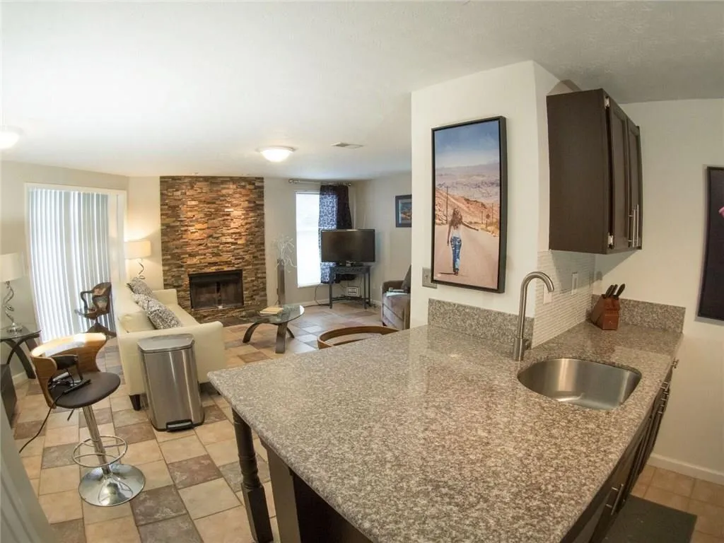 1370 Keys Lake Drive Unit 1370, Atlanta, Georgia 30319, 1 Bedroom Bedrooms, ,1 BathroomBathrooms,Residential,Sold,1370 Keys Lake Drive Unit 1370,5719457 1370 Keys Lake Drive Unit 1370, Atlanta, Georgia 30319, 1 Bedroom Bedrooms, ,1 BathroomBathrooms,Residential,Sold,1370 Keys Lake Drive Unit 1370,5719457