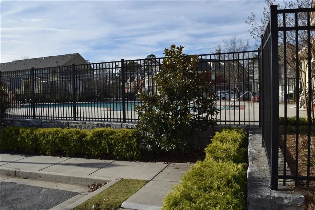 7265 Glisten Avenue Unit 124, Sandy Springs, Georgia 30328, 2 Bedrooms Bedrooms, ,2 BathroomsBathrooms,Residential,Sold,7265 Glisten Avenue Unit 124,5631196