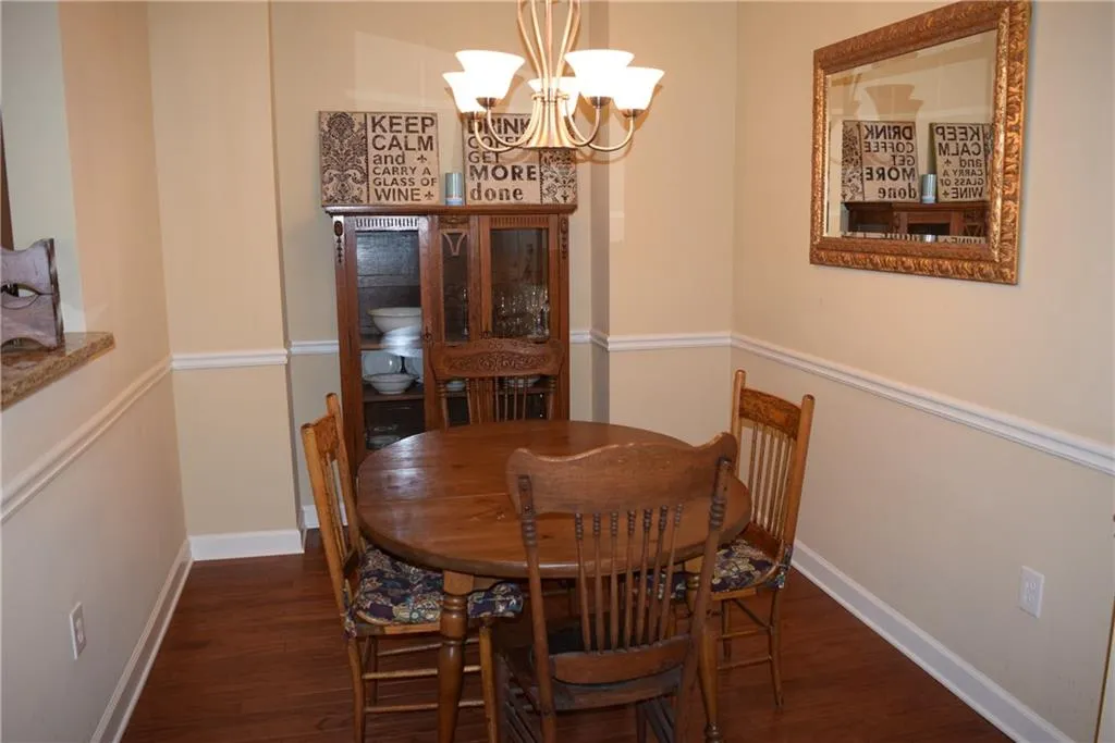 7265 Glisten Avenue Unit 124, Sandy Springs, Georgia 30328, 2 Bedrooms Bedrooms, ,2 BathroomsBathrooms,Residential,Sold,7265 Glisten Avenue Unit 124,5631196