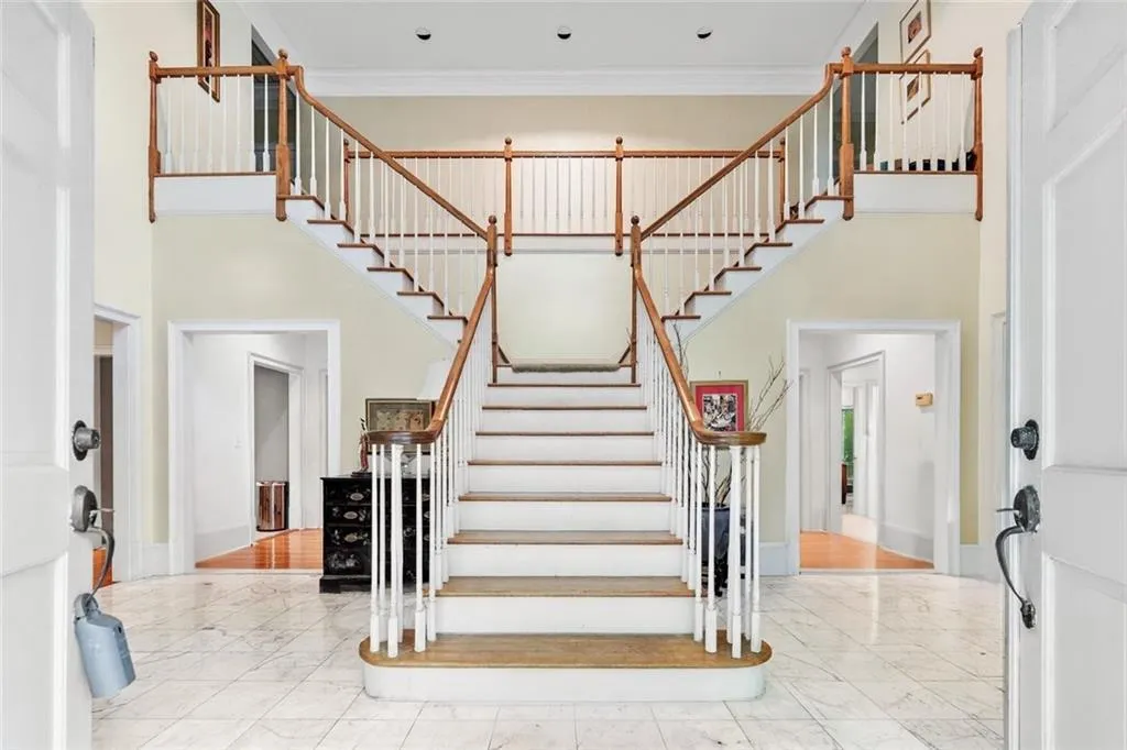 5105 Jett Forest Trail, Atlanta, Georgia 30327, 5 Bedrooms Bedrooms, ,4 BathroomsBathrooms,Residential,For Sale,5105 Jett Forest Trail,7568015