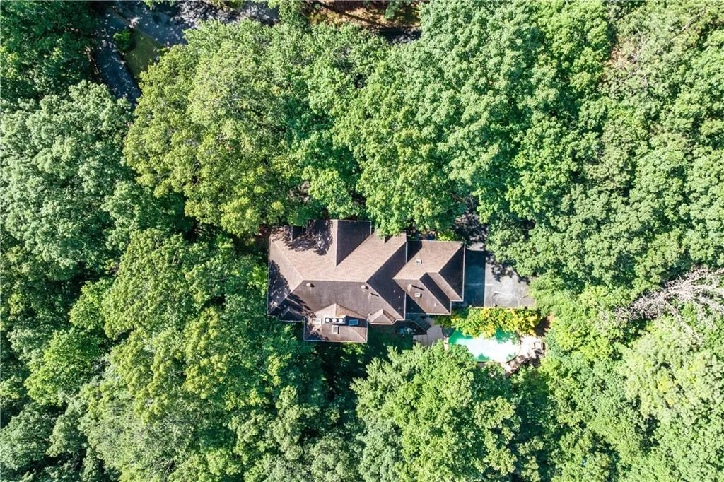 5105 Jett Forest Trail, Atlanta, Georgia 30327, 5 Bedrooms Bedrooms, ,4 BathroomsBathrooms,Residential,For Sale,5105 Jett Forest Trail,7568015