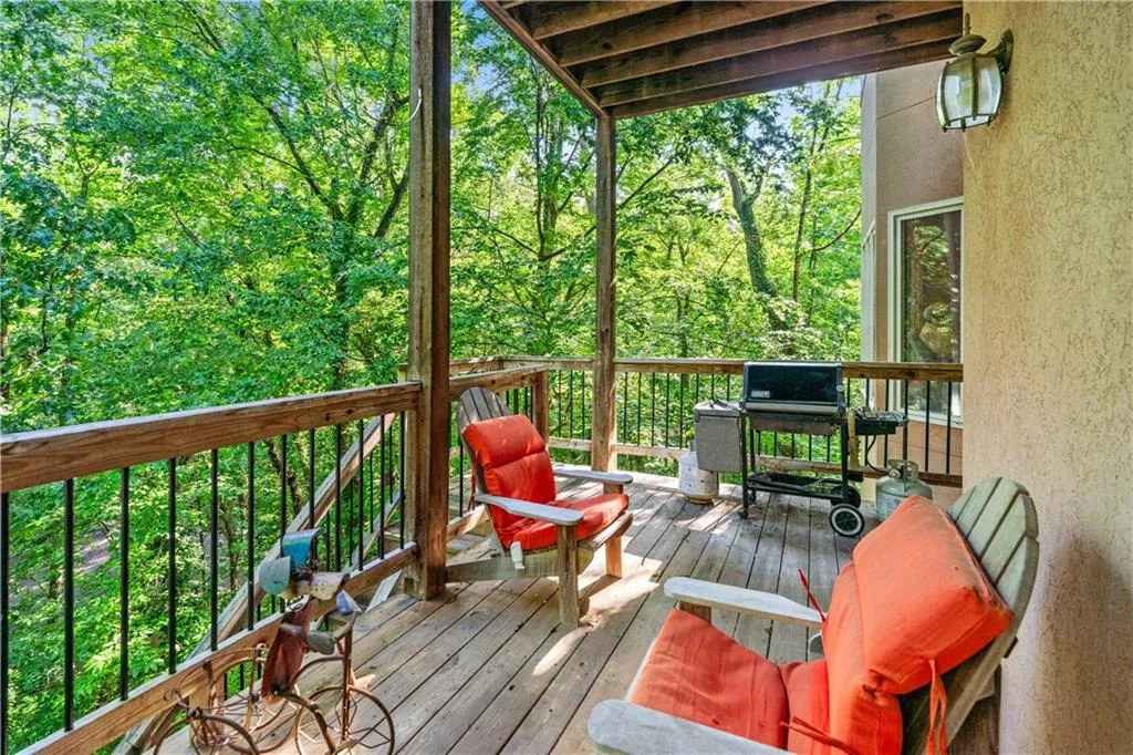5105 Jett Forest Trail, Atlanta, Georgia 30327, 5 Bedrooms Bedrooms, ,4 BathroomsBathrooms,Residential,For Sale,5105 Jett Forest Trail,7568015