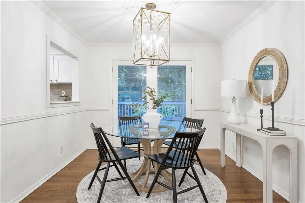 2070 Drew Valley Road Ne, Brookhaven, Georgia 30319, 3 Bedrooms Bedrooms, ,2 BathroomsBathrooms,Residential,For Sale,2070 Drew Valley Road Ne,7628914