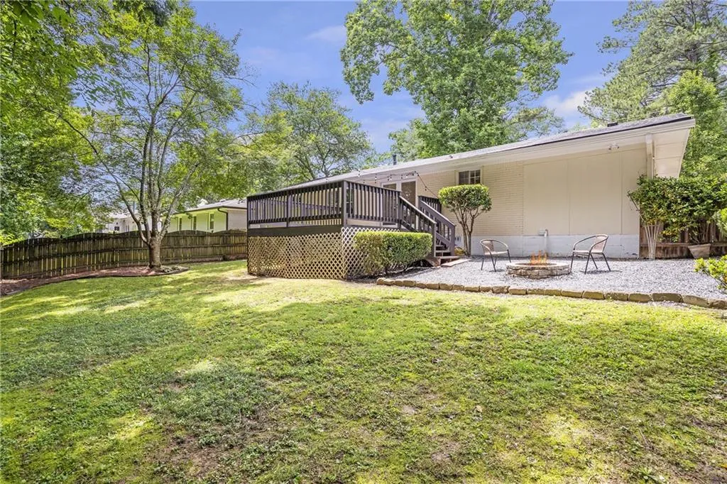2070 Drew Valley Road Ne, Brookhaven, Georgia 30319, 3 Bedrooms Bedrooms, ,2 BathroomsBathrooms,Residential,For Sale,2070 Drew Valley Road Ne,7628914
