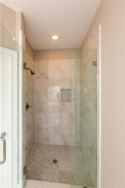 5404 Glenridge Cove, Atlanta, Georgia 30342, 2 Bedrooms Bedrooms, ,2 BathroomsBathrooms,Residential,Sold,5404 Glenridge Cove,6748704