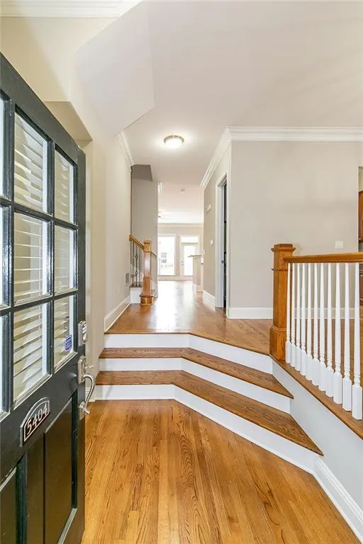 5404 Glenridge Cove, Atlanta, Georgia 30342, 2 Bedrooms Bedrooms, ,2 BathroomsBathrooms,Residential,Sold,5404 Glenridge Cove,6748704