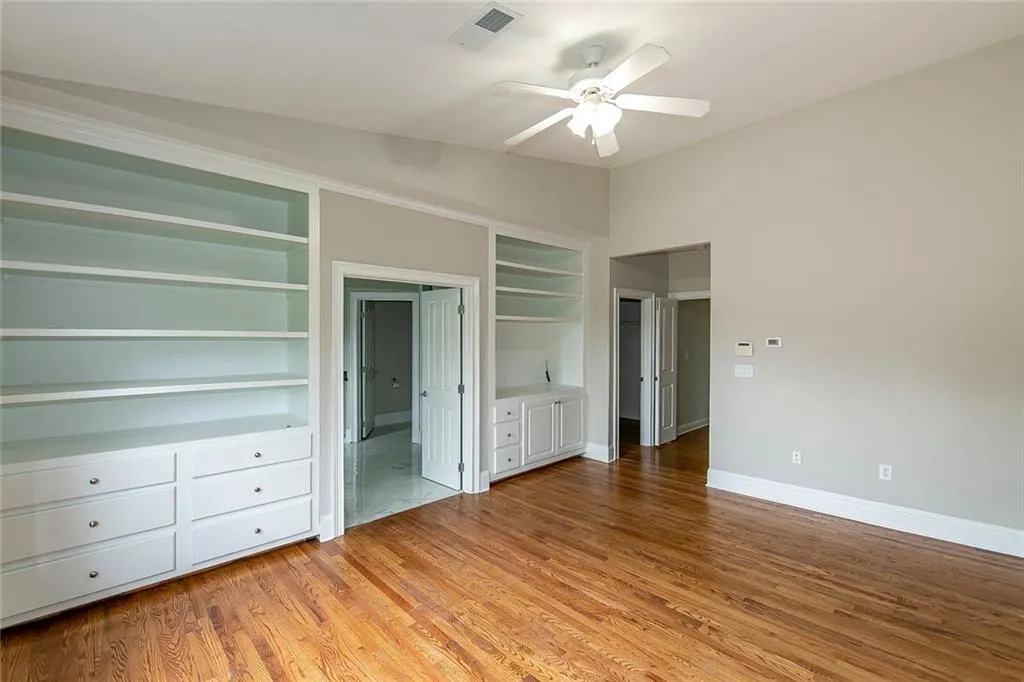 5404 Glenridge Cove, Atlanta, Georgia 30342, 2 Bedrooms Bedrooms, ,2 BathroomsBathrooms,Residential,Sold,5404 Glenridge Cove,6748704