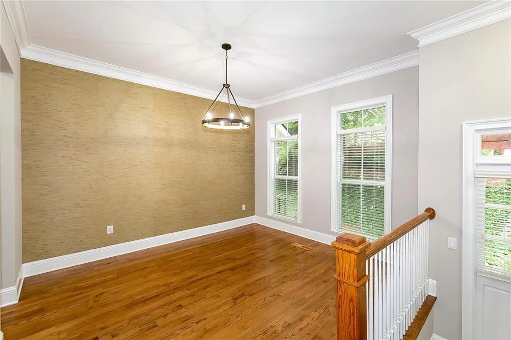 5404 Glenridge Cove, Atlanta, Georgia 30342, 2 Bedrooms Bedrooms, ,2 BathroomsBathrooms,Residential,Sold,5404 Glenridge Cove,6748704