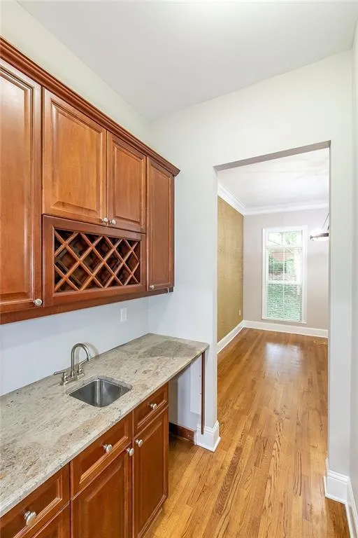 5404 Glenridge Cove, Atlanta, Georgia 30342, 2 Bedrooms Bedrooms, ,2 BathroomsBathrooms,Residential,Sold,5404 Glenridge Cove,6748704