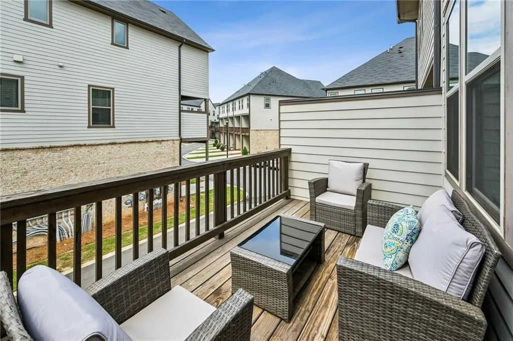Entertaining Deck off the main/kitchen level