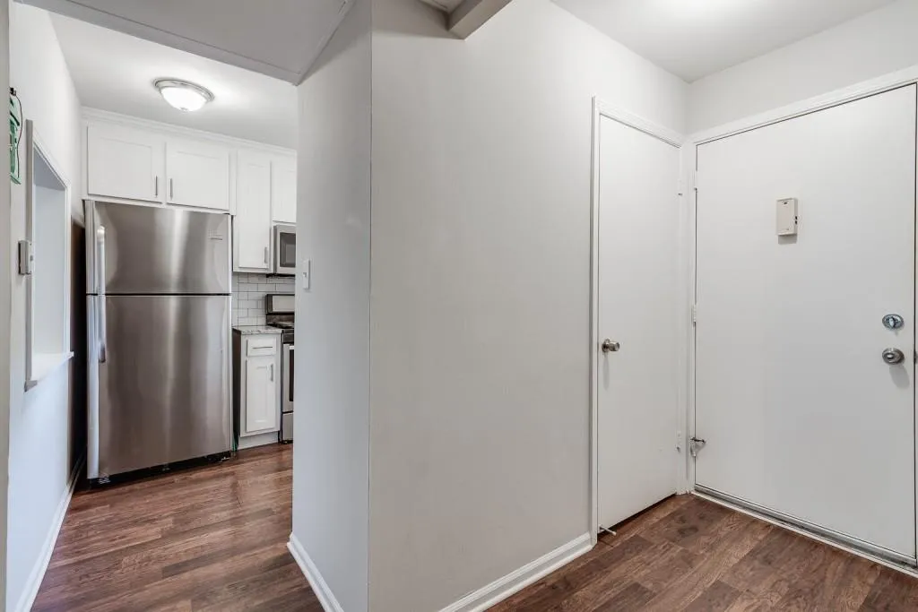 5400 Roswell Road Unit K2, Atlanta, Georgia 30342, 1 Bedroom Bedrooms, ,1 BathroomBathrooms,Residential,Sold,5400 Roswell Road Unit K2,6766215