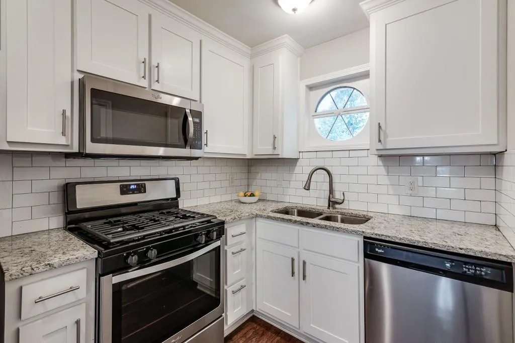 5400 Roswell Road Unit K2, Atlanta, Georgia 30342, 1 Bedroom Bedrooms, ,1 BathroomBathrooms,Residential,Sold,5400 Roswell Road Unit K2,6766215