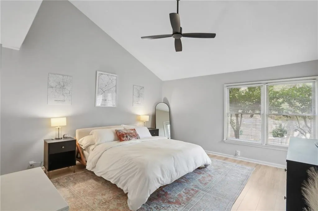 104 Dunwoody Springs Drive, Atlanta, Georgia 30328, 2 Bedrooms Bedrooms, ,2 BathroomsBathrooms,Residential,For Sale,104 Dunwoody Springs Drive,7617833
