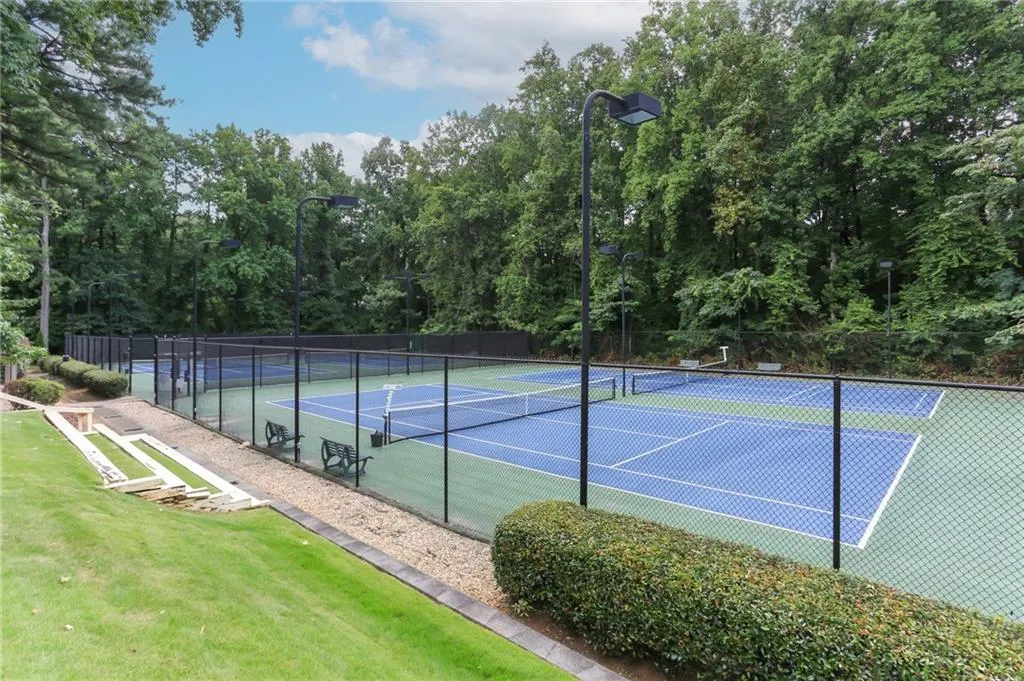 104 Dunwoody Springs Drive, Atlanta, Georgia 30328, 2 Bedrooms Bedrooms, ,2 BathroomsBathrooms,Residential,For Sale,104 Dunwoody Springs Drive,7617833