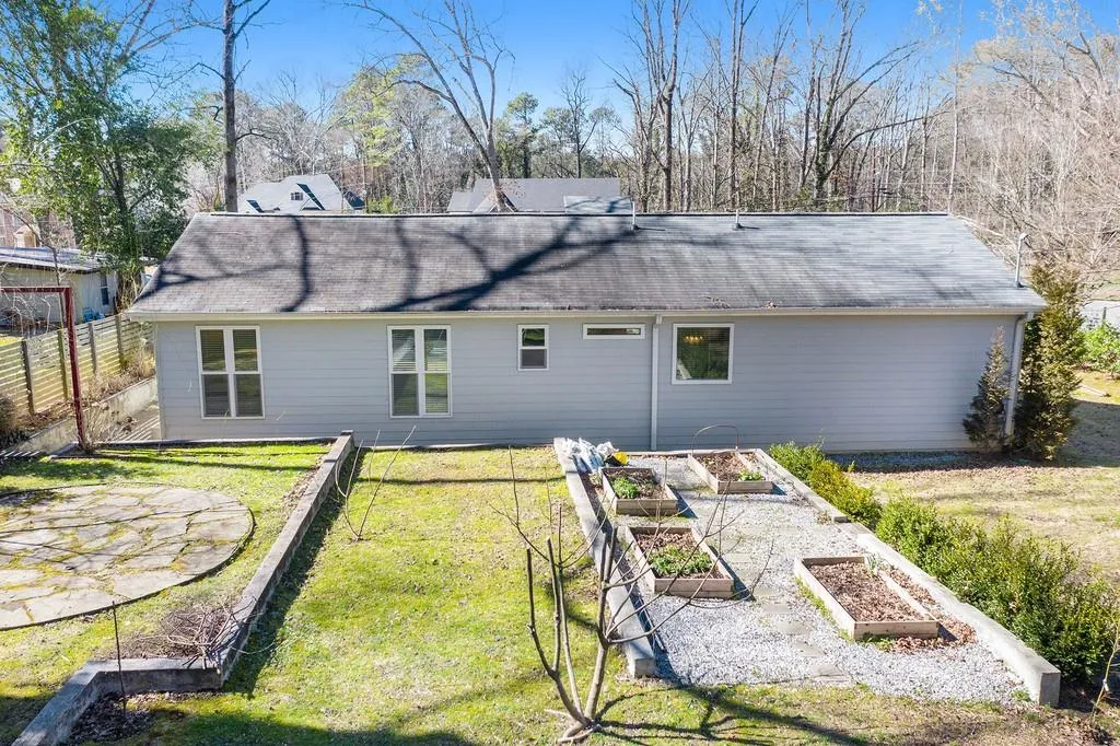 6445 Long Island Drive Nw, Atlanta, Georgia 30328, 5 Bedrooms Bedrooms, ,3 BathroomsBathrooms,Residential,Sold,6445 Long Island Drive Nw,6843753