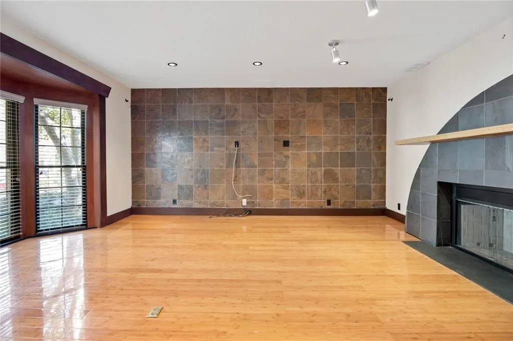 59 Mount Vernon Circle, Dunwoody, Georgia 30338, 3 Bedrooms Bedrooms, ,2 BathroomsBathrooms,Residential,Sold,59 Mount Vernon Circle,6535611
