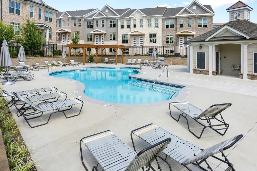 4227 Deming Circle, Sandy Springs, Georgia 30342, 2 Bedrooms Bedrooms, ,2 BathroomsBathrooms,Residential,Sold,4227 Deming Circle,6592798