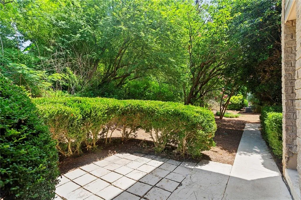 346 Carpenter Drive Unit 55, Atlanta, Georgia 30328, 2 Bedrooms Bedrooms, ,2 BathroomsBathrooms,Residential,Sold,346 Carpenter Drive Unit 55,7079103