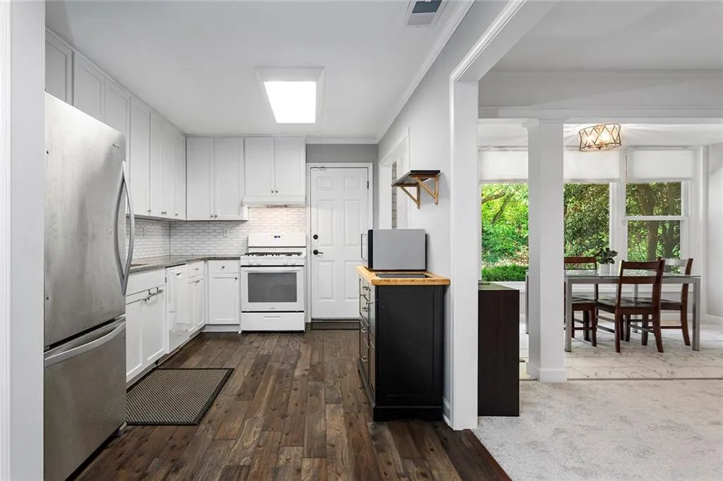 346 Carpenter Drive Unit 55, Atlanta, Georgia 30328, 2 Bedrooms Bedrooms, ,2 BathroomsBathrooms,Residential,Sold,346 Carpenter Drive Unit 55,7079103