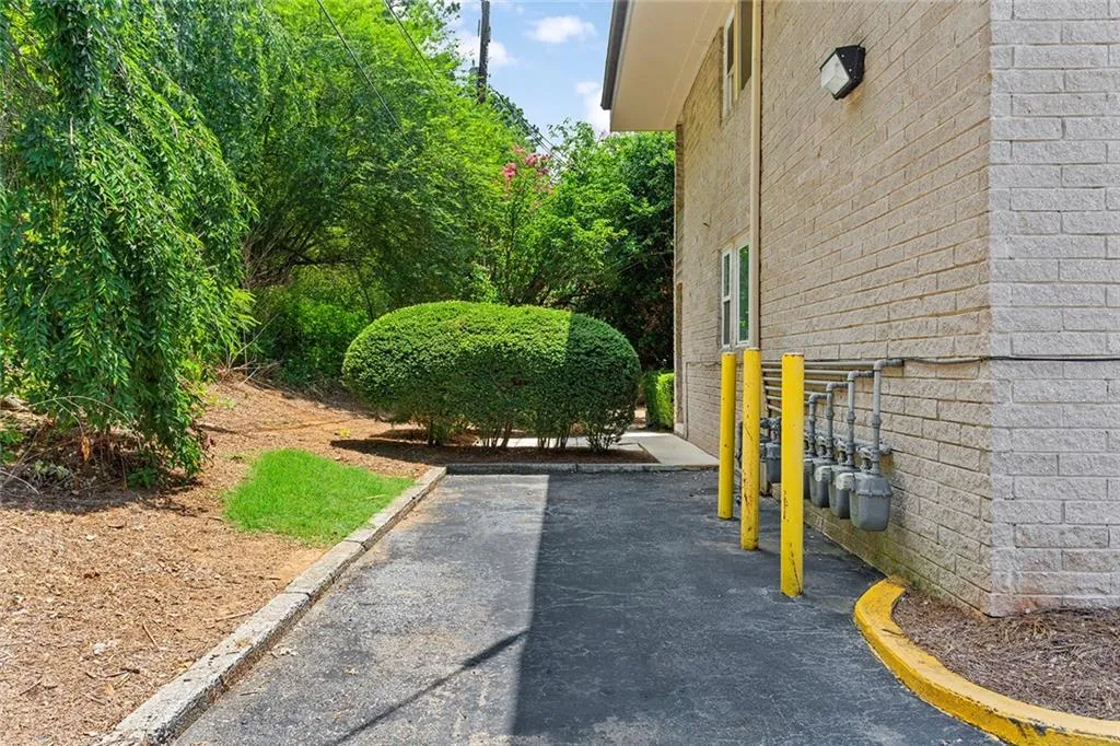 346 Carpenter Drive Unit 55, Atlanta, Georgia 30328, 2 Bedrooms Bedrooms, ,2 BathroomsBathrooms,Residential,Sold,346 Carpenter Drive Unit 55,7079103