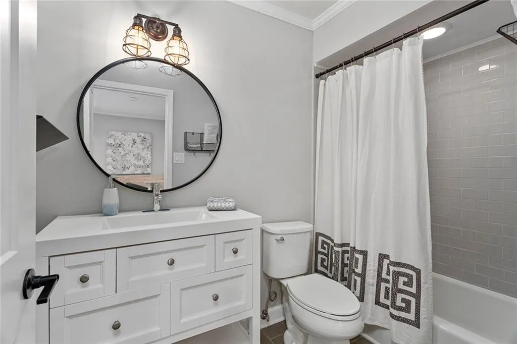 346 Carpenter Drive Unit 55, Atlanta, Georgia 30328, 2 Bedrooms Bedrooms, ,2 BathroomsBathrooms,Residential,Sold,346 Carpenter Drive Unit 55,7079103