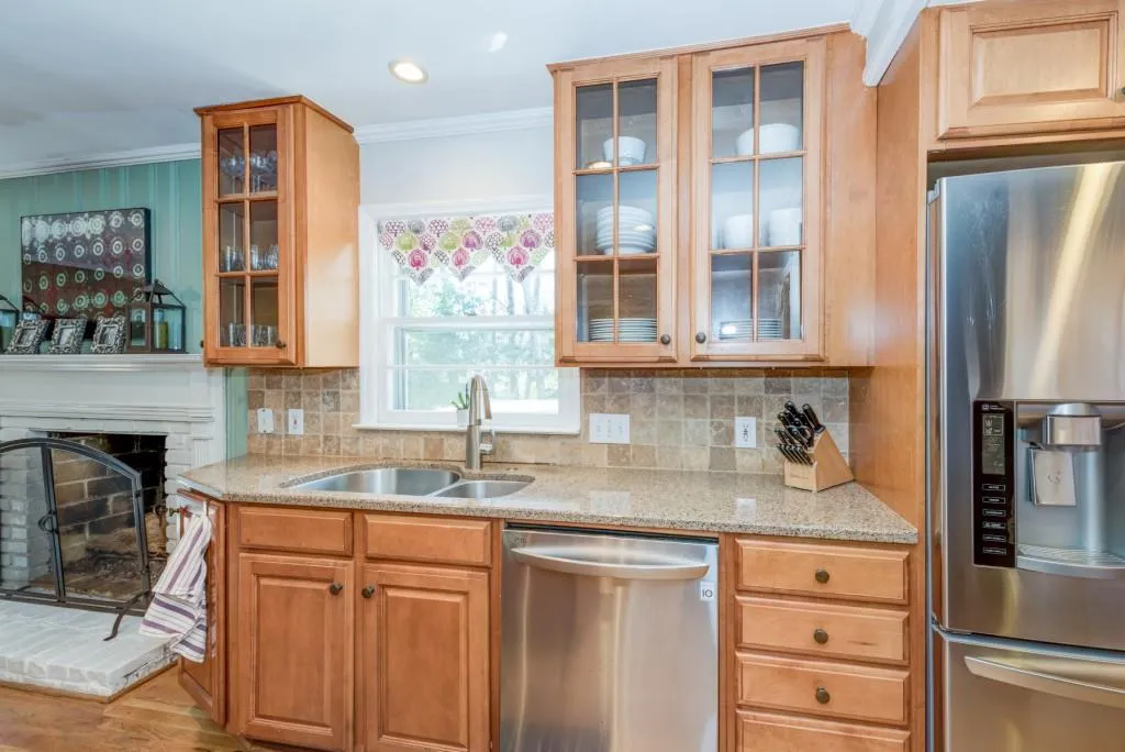 395 Highbrook Drive, Atlanta, Georgia 30342, 4 Bedrooms Bedrooms, ,3 BathroomsBathrooms,Residential,Sold,395 Highbrook Drive,5816749