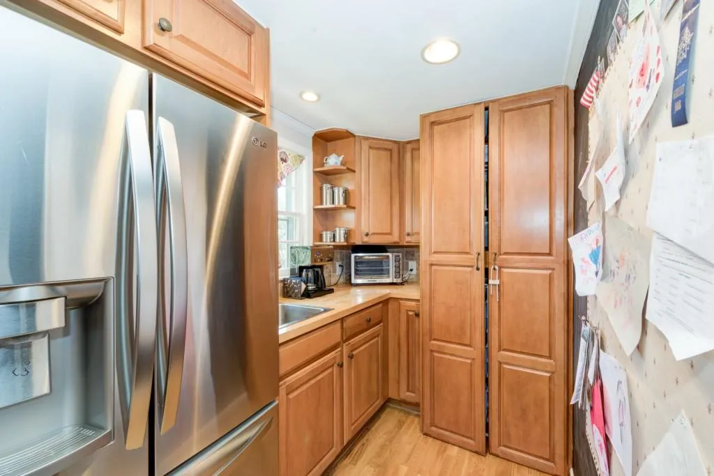 395 Highbrook Drive, Atlanta, Georgia 30342, 4 Bedrooms Bedrooms, ,3 BathroomsBathrooms,Residential,Sold,395 Highbrook Drive,5816749