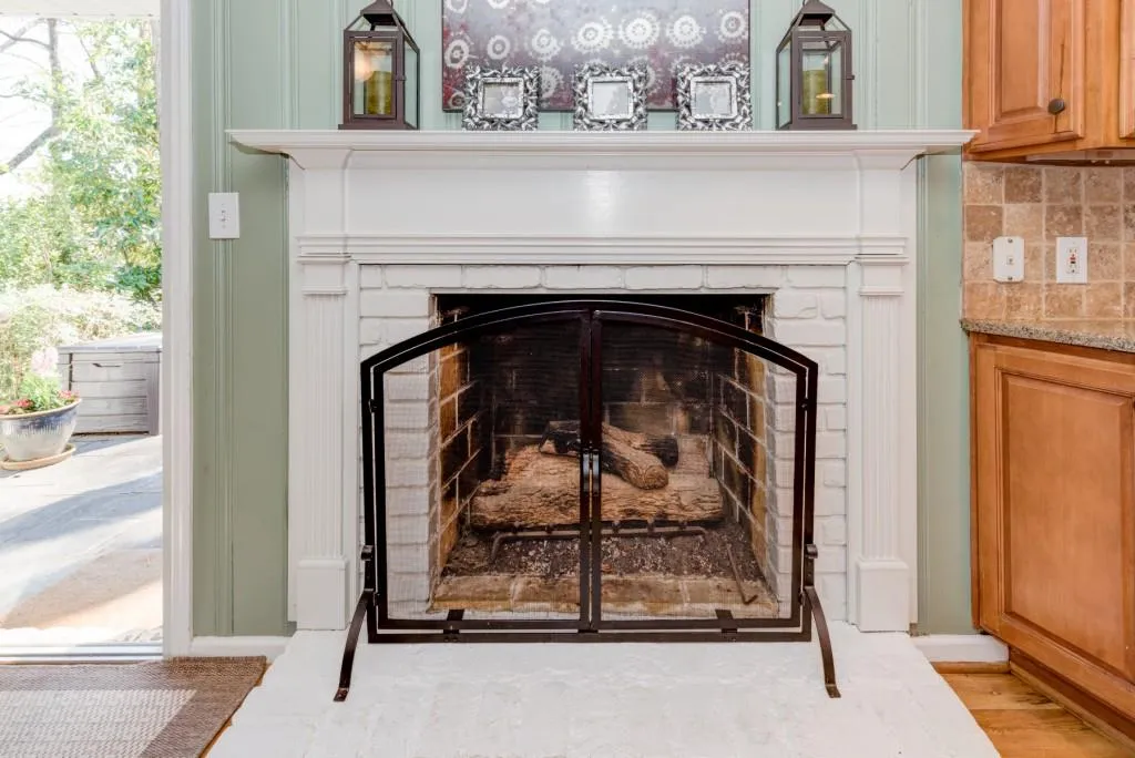 395 Highbrook Drive, Atlanta, Georgia 30342, 4 Bedrooms Bedrooms, ,3 BathroomsBathrooms,Residential,Sold,395 Highbrook Drive,5816749