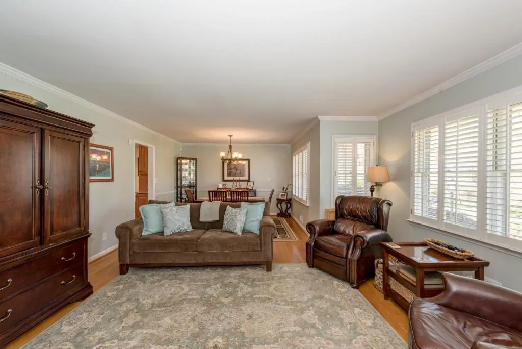 395 Highbrook Drive, Atlanta, Georgia 30342, 4 Bedrooms Bedrooms, ,3 BathroomsBathrooms,Residential,Sold,395 Highbrook Drive,5816749