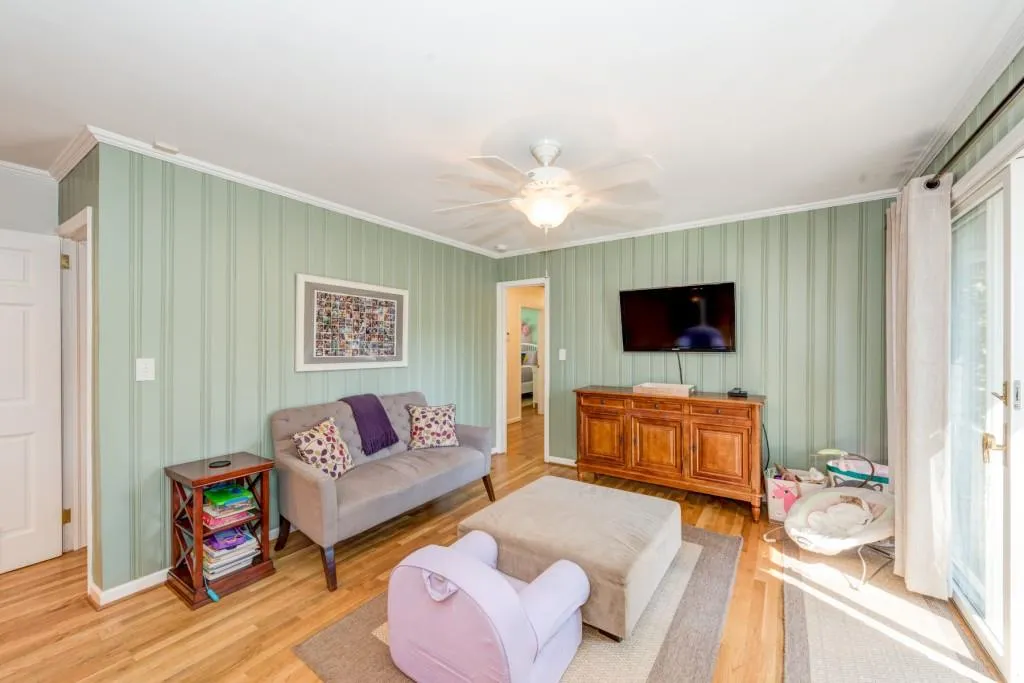 395 Highbrook Drive, Atlanta, Georgia 30342, 4 Bedrooms Bedrooms, ,3 BathroomsBathrooms,Residential,Sold,395 Highbrook Drive,5816749