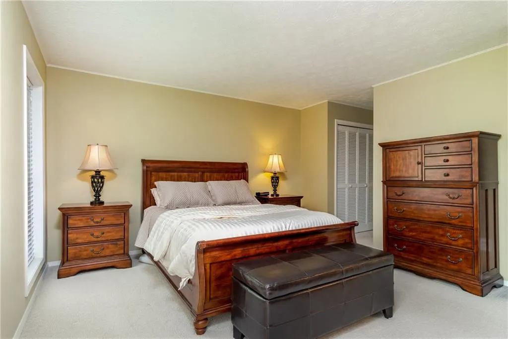 304 Woodcliff Drive Unit 304, Sandy Springs, Georgia 30350, 1 Bedroom Bedrooms, ,1 BathroomBathrooms,Residential,Sold,304 Woodcliff Drive Unit 304,6603598