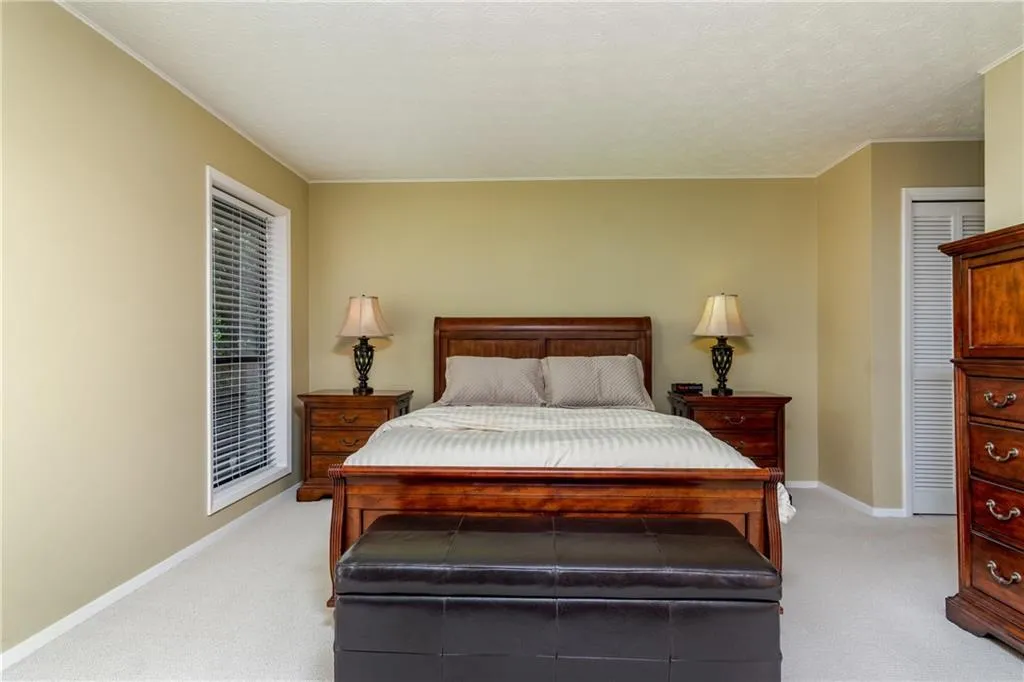 304 Woodcliff Drive Unit 304, Sandy Springs, Georgia 30350, 1 Bedroom Bedrooms, ,1 BathroomBathrooms,Residential,Sold,304 Woodcliff Drive Unit 304,6603598