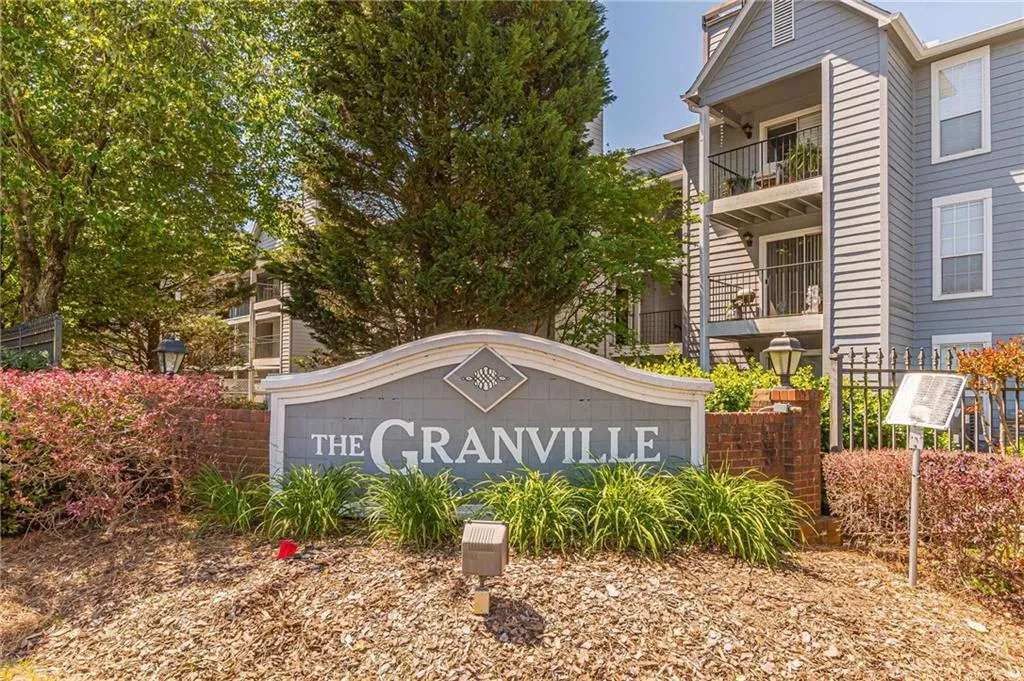 607 Granville Court, Sandy Springs, Georgia 30328, 2 Bedrooms Bedrooms, ,2 BathroomsBathrooms,Residential,Sold,607 Granville Court,7213086