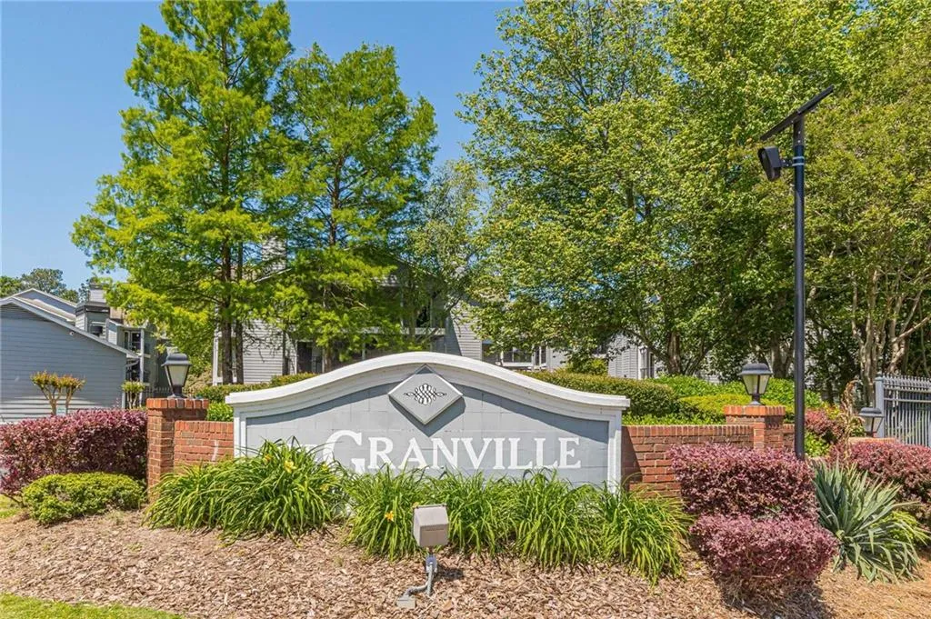 607 Granville Court, Sandy Springs, Georgia 30328, 2 Bedrooms Bedrooms, ,2 BathroomsBathrooms,Residential,Sold,607 Granville Court,7213086