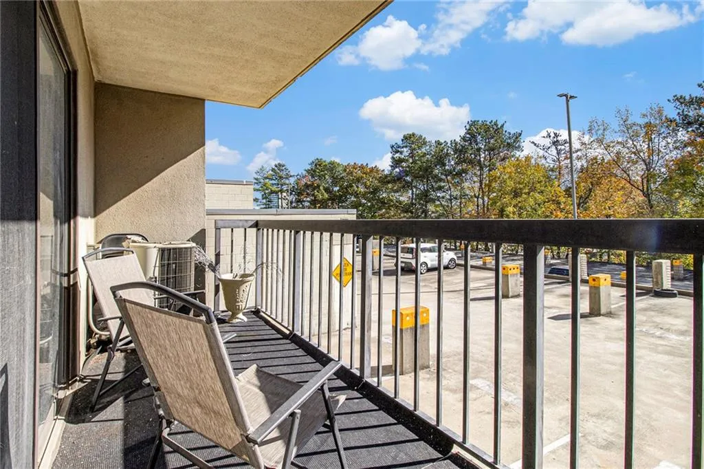 795 Hammond Drive Unit 206, Atlanta, Georgia 30328, 2 Bedrooms Bedrooms, ,1 BathroomBathrooms,Residential,For Sale,795 Hammond Drive Unit 206,7681493