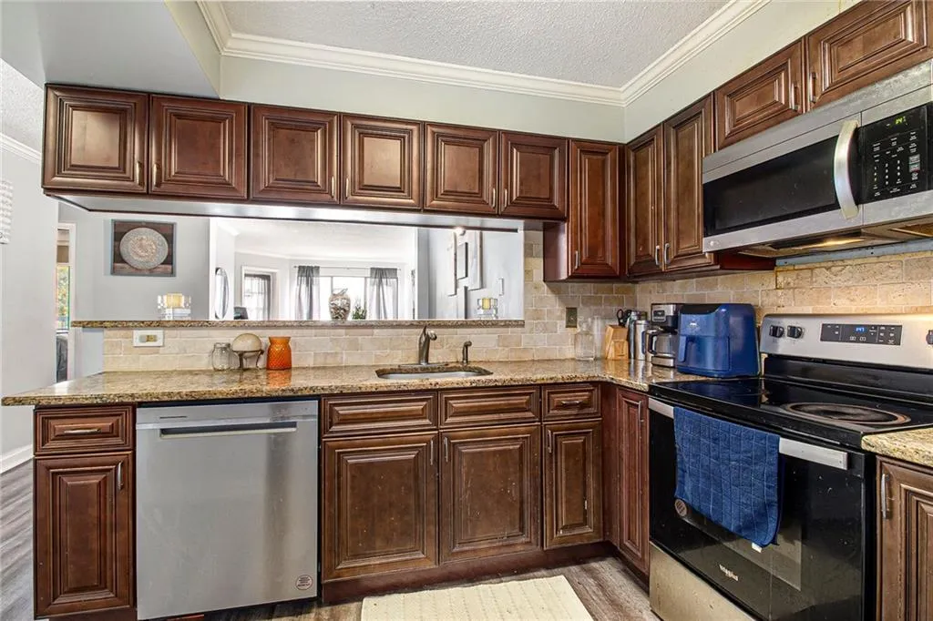 795 Hammond Drive Unit 206, Atlanta, Georgia 30328, 2 Bedrooms Bedrooms, ,1 BathroomBathrooms,Residential,For Sale,795 Hammond Drive Unit 206,7681493