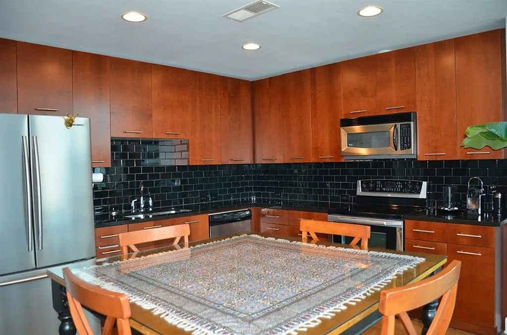 3324 Peachtree Road Ne Unit 1207, Atlanta, Georgia 30326, 1 Bedroom Bedrooms, ,1 BathroomBathrooms,Residential,Sold,3324 Peachtree Road Ne Unit 1207,5690266