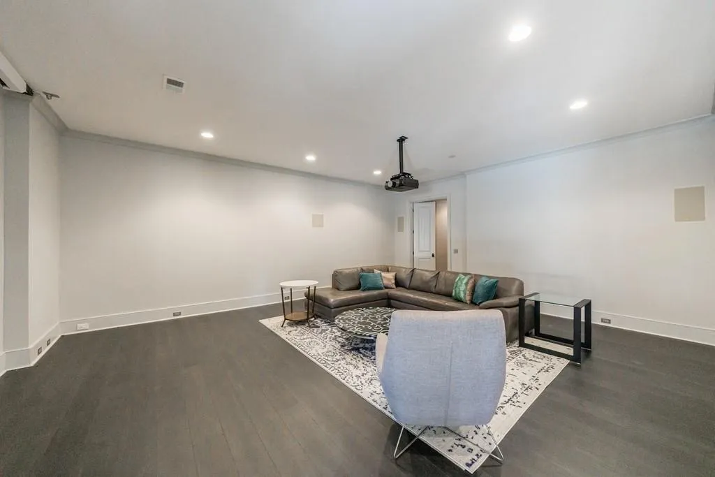 4500 Powers Ferry Road, Atlanta, Georgia 30327, 6 Bedrooms Bedrooms, 0 ,7 BathroomsBathrooms,Residential,For Sale,4500 Powers Ferry Road,7708644
