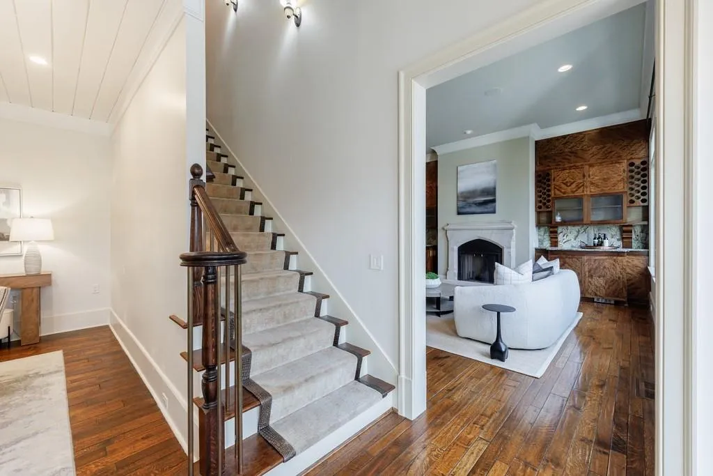 upper level staircase