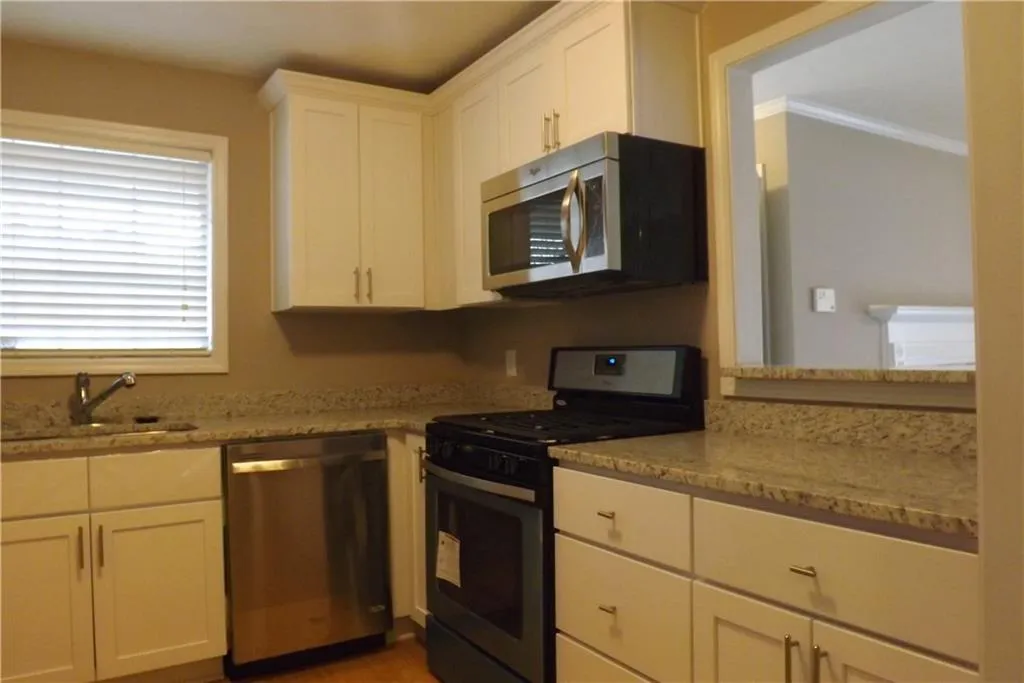 710 Gettysburg Place, Sandy Springs, Georgia 30350, 2 Bedrooms Bedrooms, ,1 BathroomBathrooms,Residential,Sold,710 Gettysburg Place,5636523