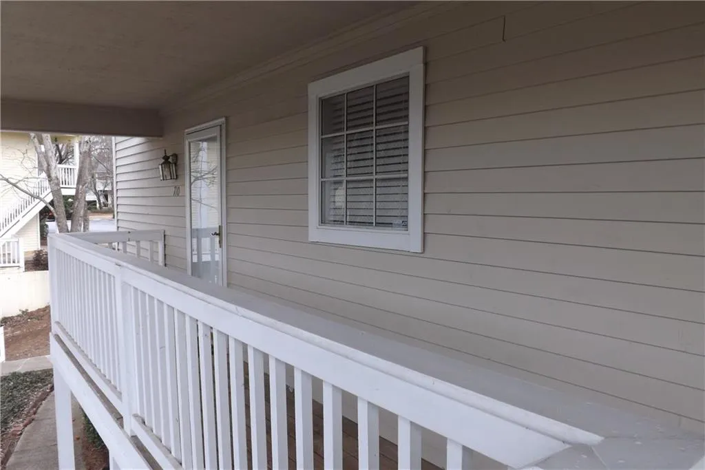 710 Gettysburg Place, Sandy Springs, Georgia 30350, 2 Bedrooms Bedrooms, ,1 BathroomBathrooms,Residential,Sold,710 Gettysburg Place,5636523