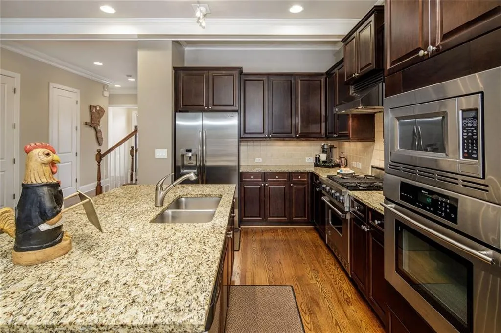 686 Lockton Place, Sandy Springs, Georgia 30342, 4 Bedrooms Bedrooms, ,4 BathroomsBathrooms,Residential,Sold,686 Lockton Place,5969385