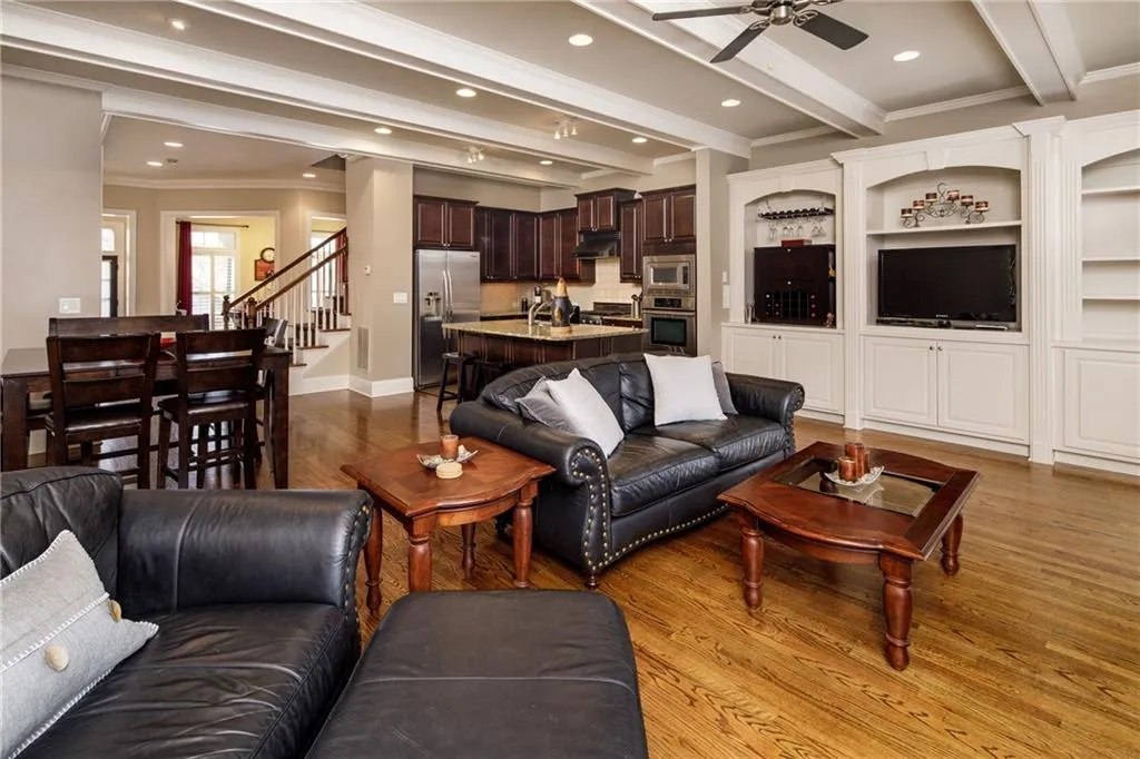 686 Lockton Place, Sandy Springs, Georgia 30342, 4 Bedrooms Bedrooms, ,4 BathroomsBathrooms,Residential,Sold,686 Lockton Place,5969385